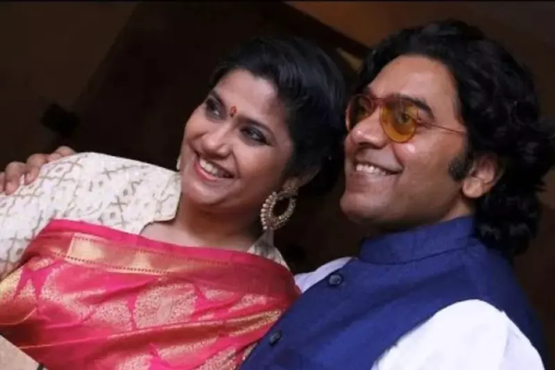 साथ आएंगे रेणुका शहाणे और आशुतोष राणा, पहली बार पति को डायरेक्ट करेंगी अभिनेत्री