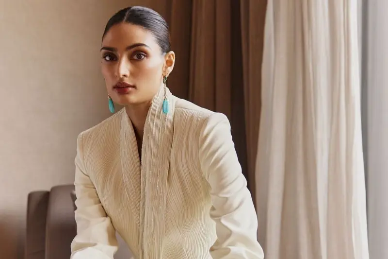 Athiya Shetty faces backlash after social media blunder following Asha Bhosle's death