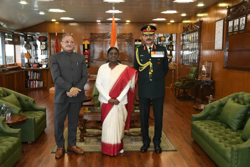 President Murmu reviews functioning of Army Training Command in Shimla