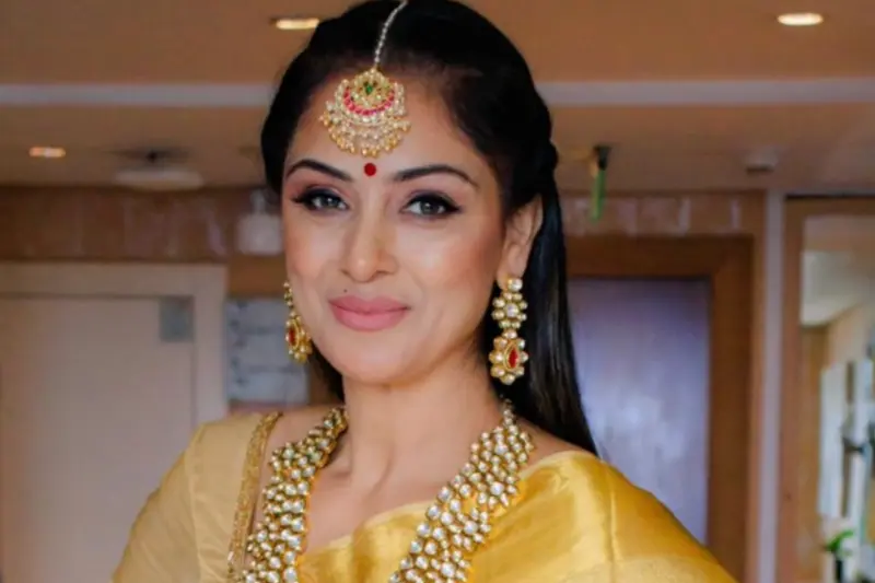 50-வது பிறந்தநாள்.. நடிகை சிம்ரனுக்கு குவியும் வாழ்த்துக்கள்.. சொத்து மதிப்பு குறித்து வெளிவந்த தகவல்