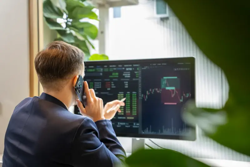 ICLR Stock Crashed 33% In Pre-Market Today - Why Did The Company Withdraw Its FY2025 Guidance?