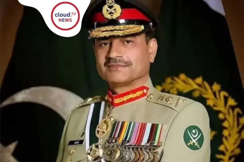 পাকিস্তানে সেনাবাহিনীর প্রধান আসিম মুনিরের হাতে আরও ক্ষমতা? সংবিধান সংশোধনে নতুন বিতর্ক