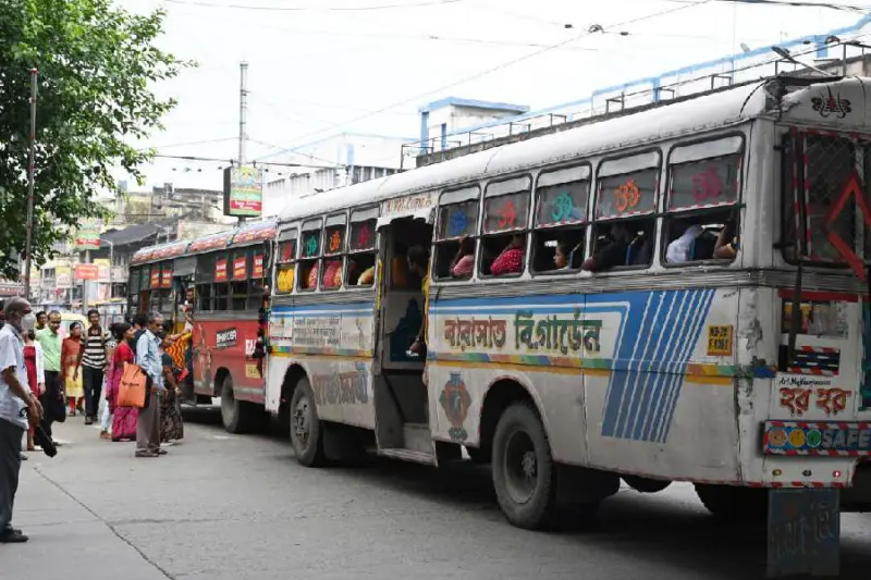 Kolkata to face public transport crunch after EC requisitions vehicles for April 29 poll phase
