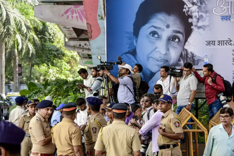 Asha Tai's last journey: Thousands turn up to honour the timeless voice