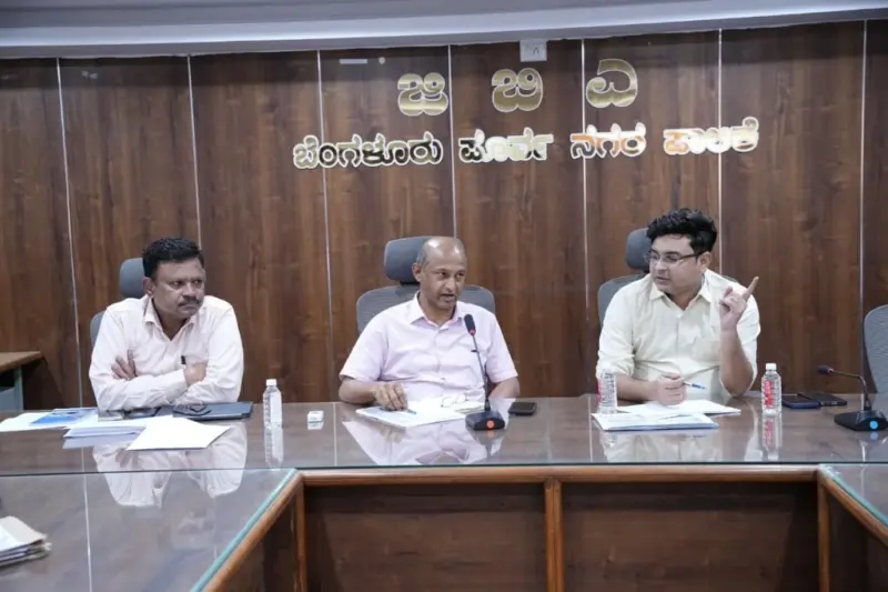 ಎತ್ತರದ ಕಾಂಪೌಂಡ್ ನಿರ್ಮಾಣಕ್ಕೆ ನಿರ್ಬಂಧ