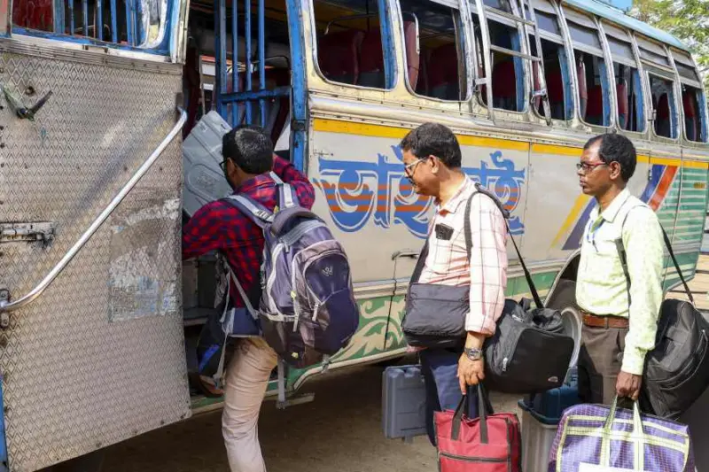 Bengal bus operators allege delay in poll duty advance payments, seek EC intervention