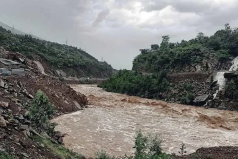 Weather Update March 31 2026: IMD Issues Yellow Alert For Rain In Delhi NCR, Uttar Pradesh, Bihar And Rajasthan! Gujarat And Maharashtra To Face Sizzling Heatwaves