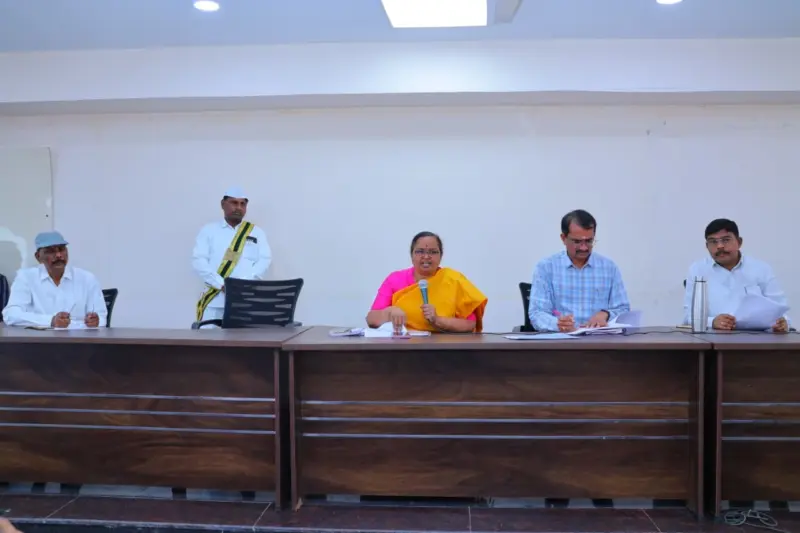 హుస్నాబాద్ ఇండస్ట్రియల్ పార్క్ రైతులకు అండగా ఉంటాం.. కలెక్టర్