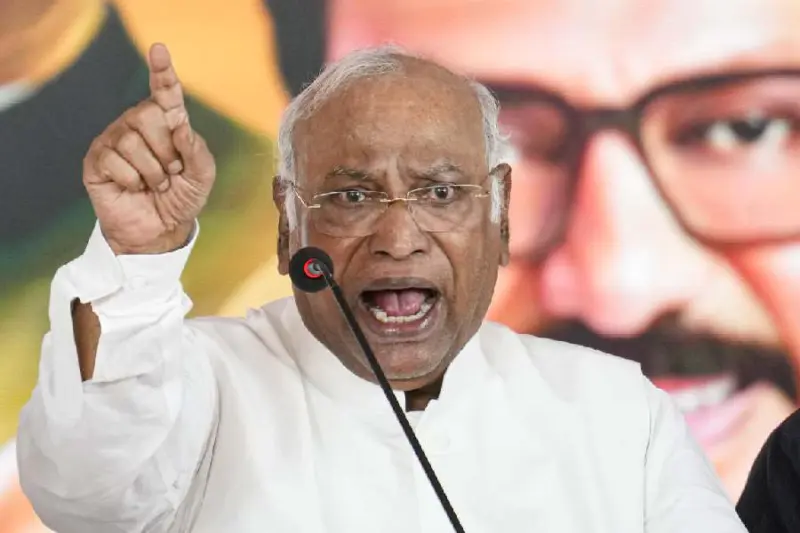 Opp strikes discordant note, attacks Modi over foreign visit soon after ...