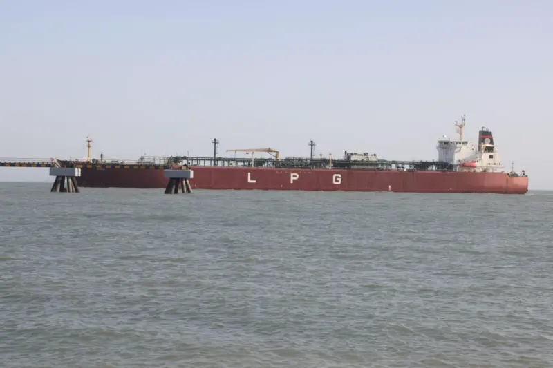 India Secures Vital Fuel Shipment: LPG Carrier 'Shivalik' Docks At Mundra Amid Regional War