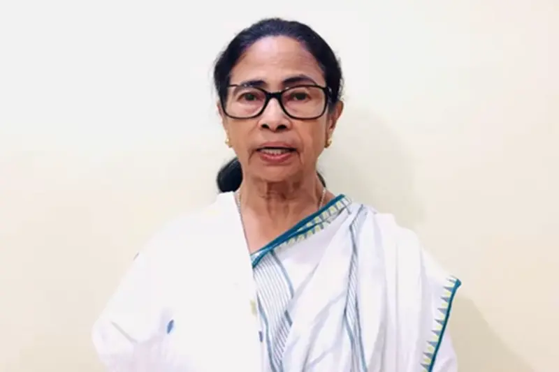 पश्चिम बंगाल में मुस्लिम वोट बैंक दरार, ममता बनर्जी मुश्किलें बढ़ीं!