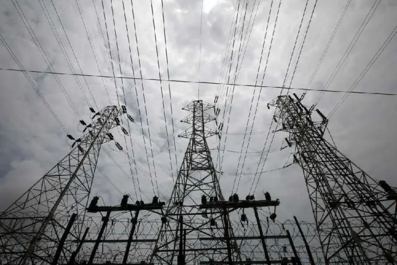 India 'agrees to cut' nuclear buffer zones to 500 m for small reactors, 700 m for large reactor
