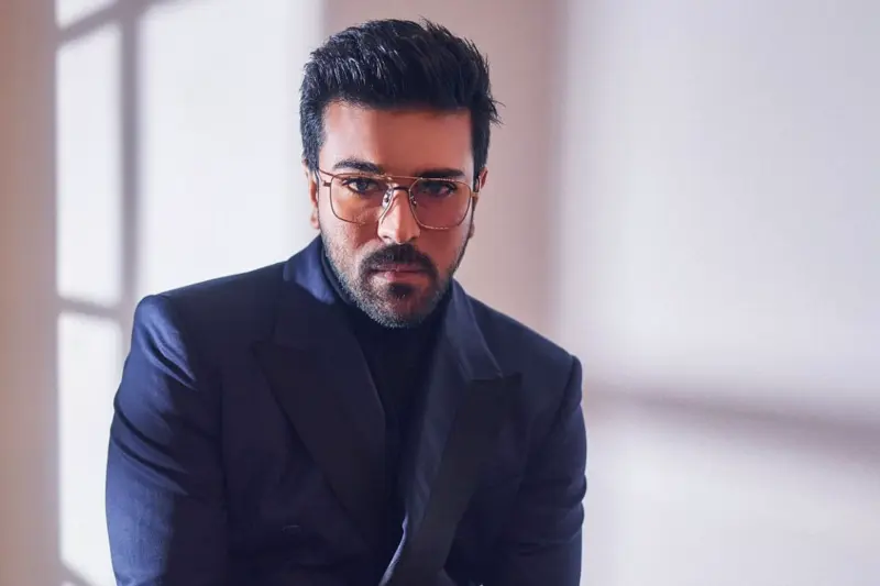 Ram Charan and daughter Klin Kaara mobbed at Hyderabad hospital