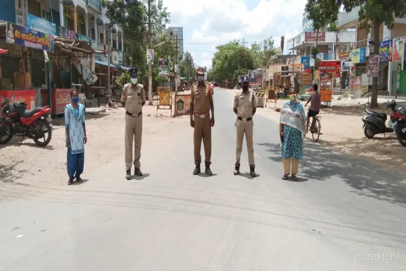 కొనసాగుతున్న సంపూర్ణ లాక్ డౌన్