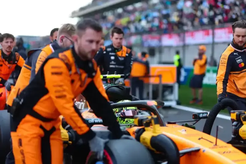 McLaren drivers reveal dramatic electronics failure causing double DNS at F1 Chinese GP