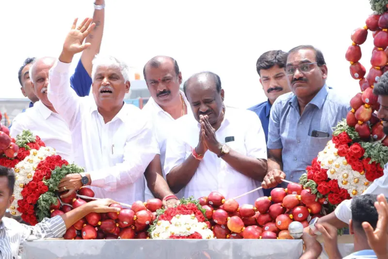 ಸಿದ್ದರಾಮಯ್ಯಗೆ ಕುಟುಂಬ ರಾಜಕಾರಣದ ಬಗ್ಗೆ ಮಾತನಾಡುವ ನೈತಿಕತೆಯಿಲ್ಲ: ಹೆಚ್.ಡಿ. ಕುಮಾರಸ್ವಾಮಿ ಕಿಡಿ