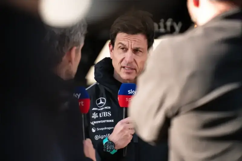 VIDEO - Toto Wolff's hilarious reaction to Hamilton's China success: 'still our driver' moment