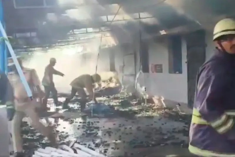 16 dead in explosion at Tamil Nadu firecracker factory