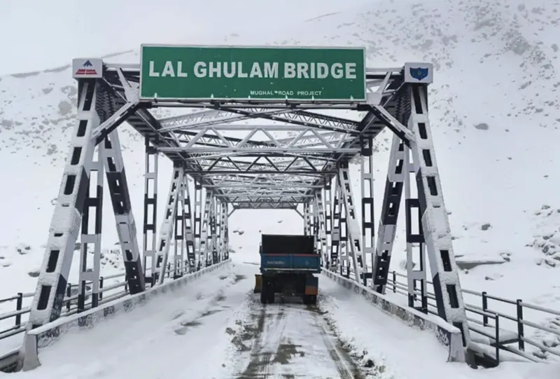 Fresh Snowfall In Higher Reaches Of Kashmir, Heavy Rains Lash Plains