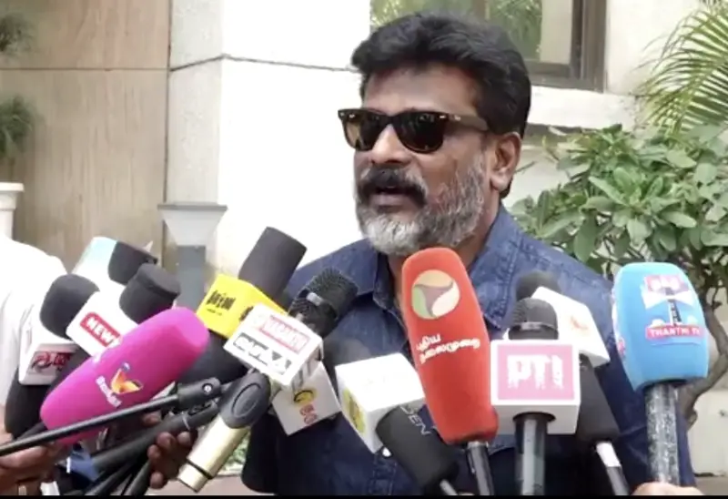 காங்கிரஸ் தலைவர்களை விஜய் பார்க்கலயே..? விஜய் போடும் 'அந்த' பிளான்.. எம்பி கிறிஸ்டோபர் திலக் சொன்ன காரணம்..!!