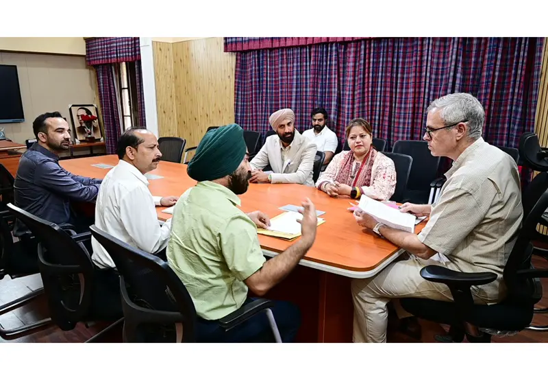 CM meets delegations, assures time-bound redressal of issues