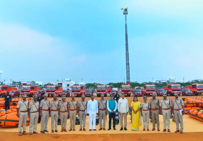 అగ్నిమాపక నూతన వాహనాలు, పరికరాలు ప్రారంభం
