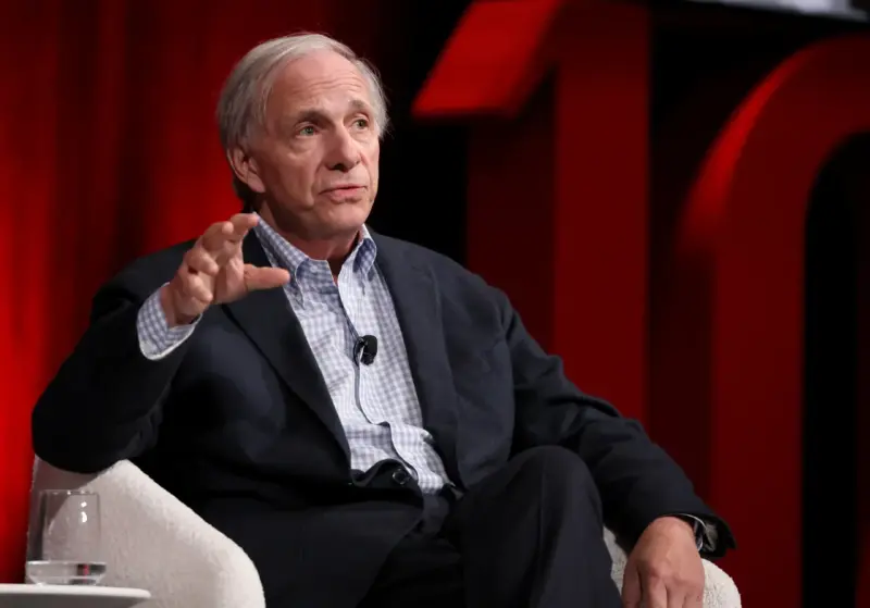 Ray Dalio Says Fed's Quantitative Easing Is 'Stimulus Into A Bubble'