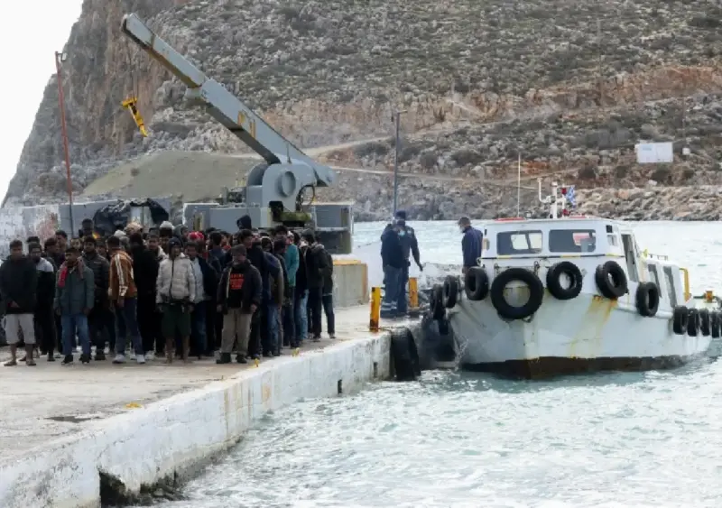 22 migrants die off Greece after six days at sea