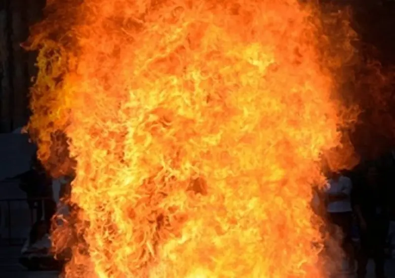 Man burns woman alive, dies by suicide in Bengaluru