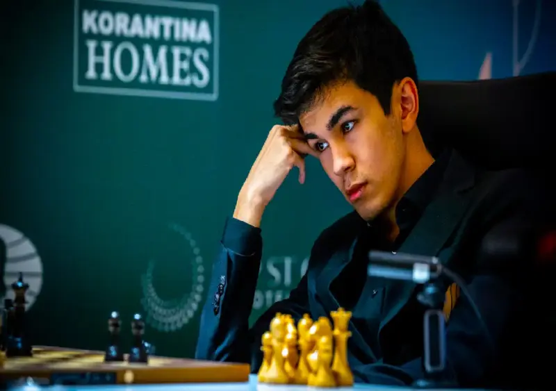 Kasparov backs Sindarov over Gukesh ahead of title clash