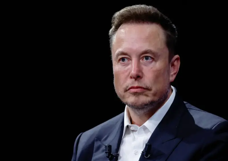 Elon Musk asks Grok to roast Anthropic CEO, internet turns joke back