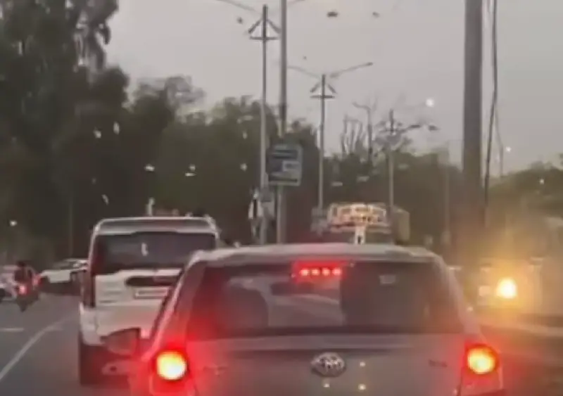 Groom's friends shower cash from moving jeep, video goes viral