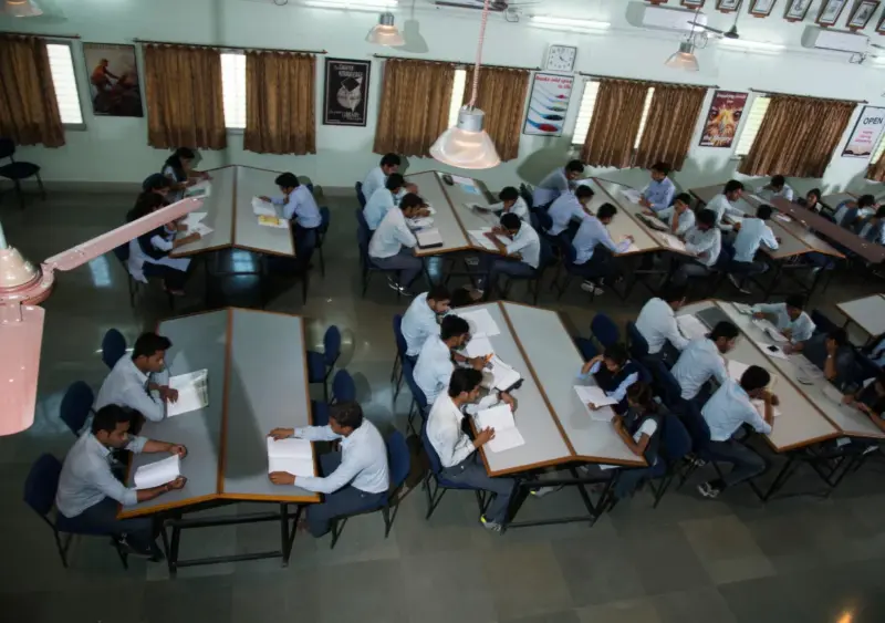 Top Commerce Colleges in India Preparing Students for Competitive Exams
