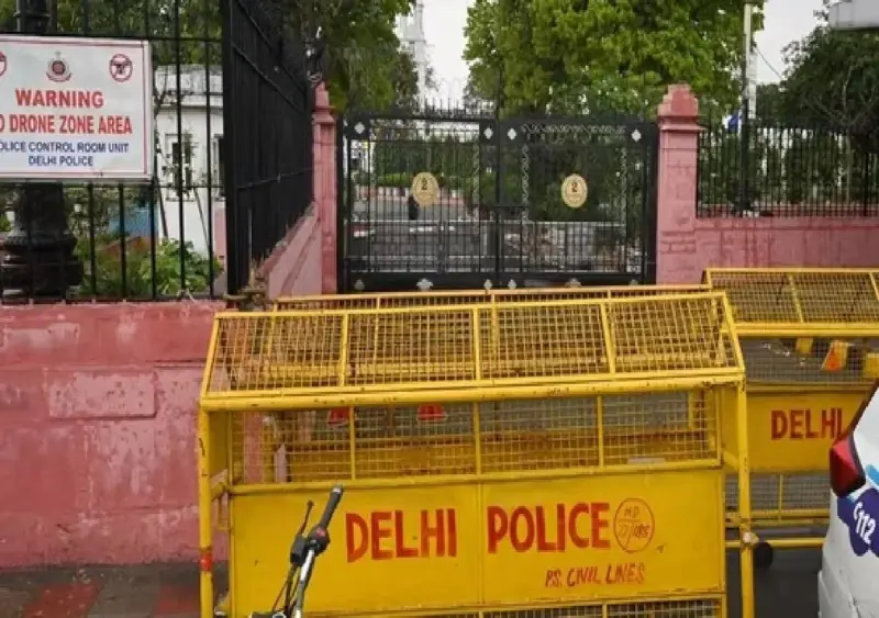 Delhi woman murdered by boyfriend, body hidden in bed