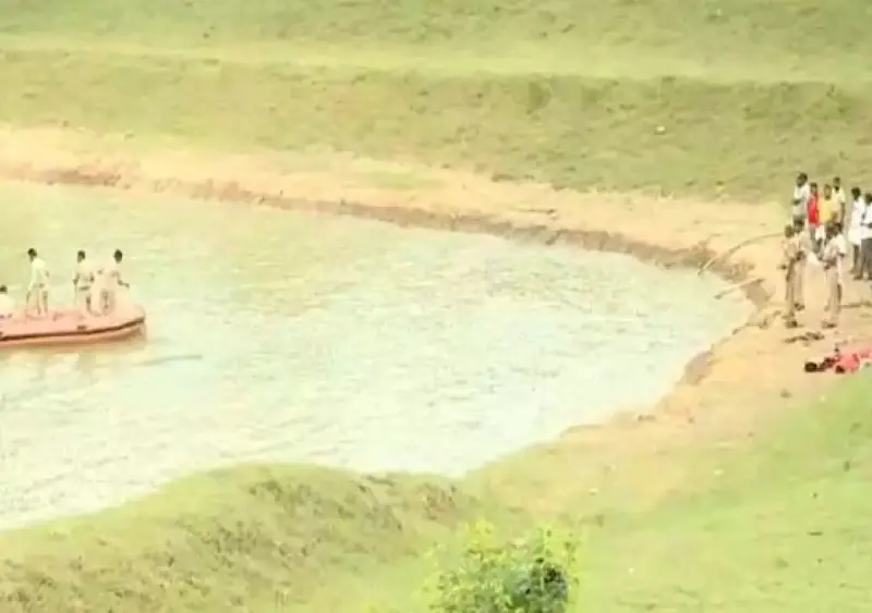 Four die in pond tragedies in Tumakuru and Anekal