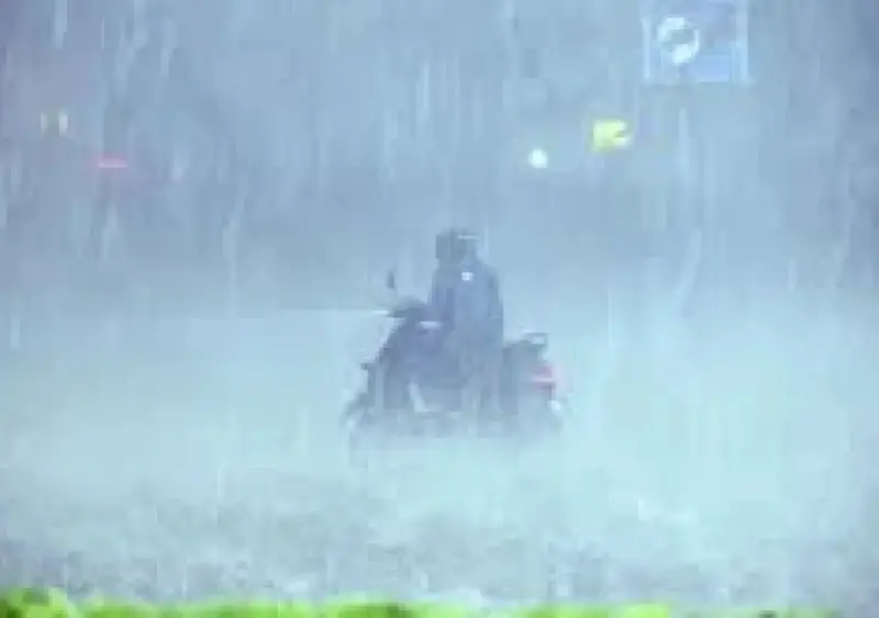 Traffic police warn motorists after rains disrupt Bengaluru