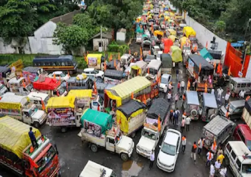 Bengaluru CDP road delay worsens traffic