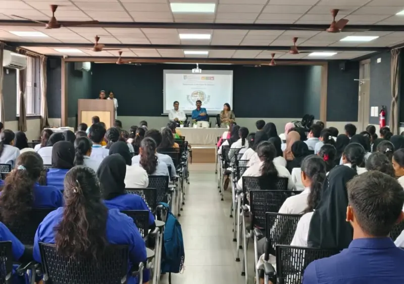 Yenepoya Naturopathy College hosts Nutrition Life Cycle workshop