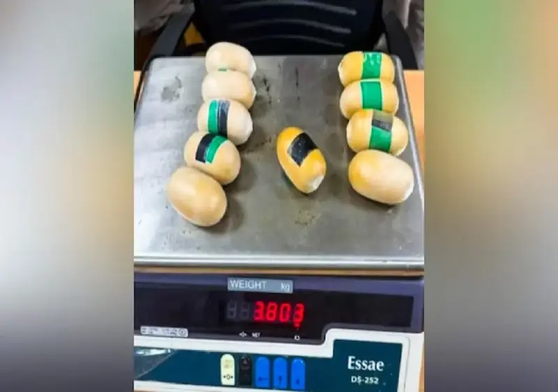 Gold worth ₹5 crore seized at Bengaluru airport, 5 held