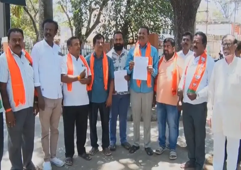 Mandya: ಮಲ್ಲಿಕಾರ್ಜುನ ಖರ್ಗೆ ವಿರುದ್ಧ ಮಂಡ್ಯ ಎಸ್ಪಿಗೆ ದೂರು ಸಲ್ಲಿಸಿದ ಬಿಜೆಪಿ ಕಾರ್ಯಕರ್ತರು