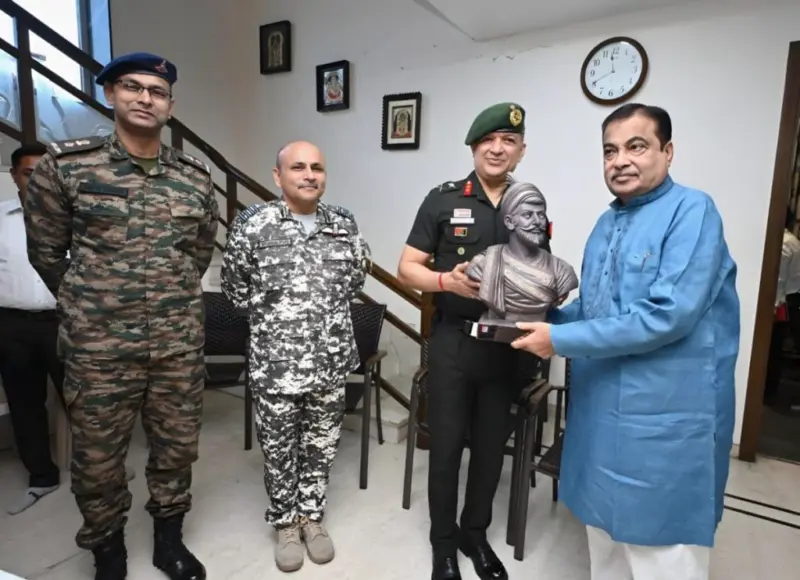 'Politicisation of the Military': Veterans Question Senior Army Officer's Meeting With Union Minister Gadkari