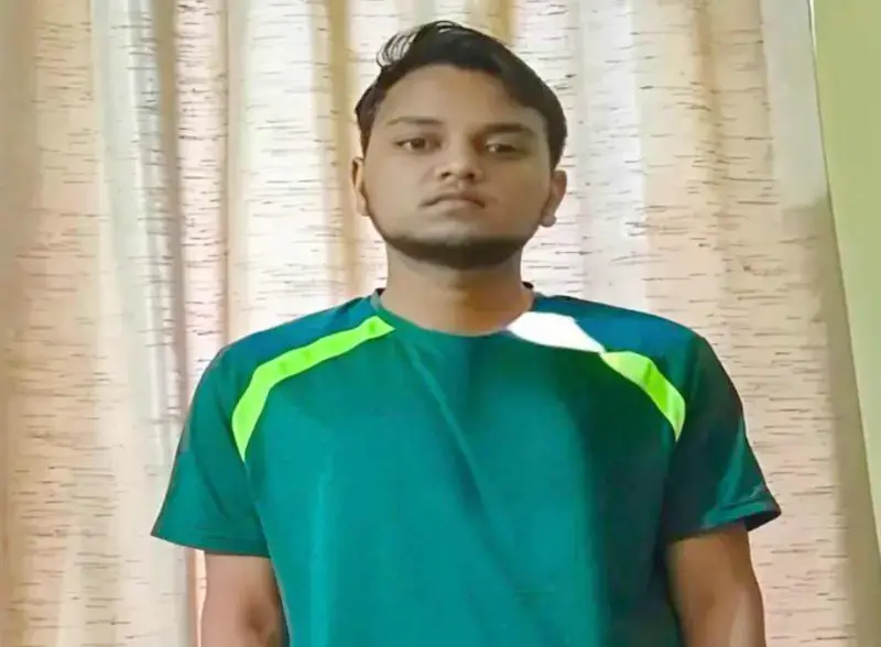 चप्पल में मोबाइल छिपाकर JEE Mains देने पहुंचा 'मुन्नाभाई': गार्ड की सूझबूझ से खुला राज, आरोपी छात्र गिरफ्तार