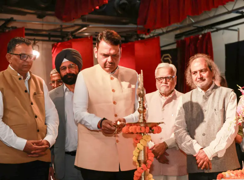 वर्तमान व भविष्यातील आव्हानांचा विचार करुन शैक्षणिक पद्धतीला नवी दिशा आवश्यक - मुख्यमंत्री देवेंद्र फडणवीस