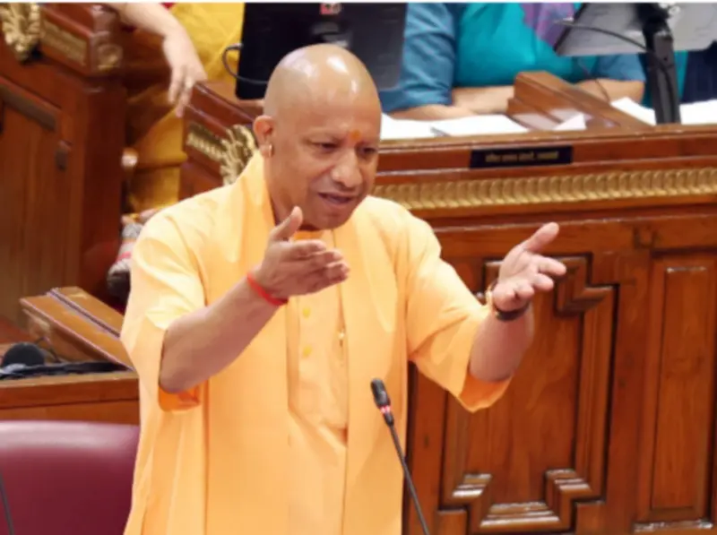 विधानसभा में निंदा प्रस्ताव पारित: CM योगी का विपक्ष पर तीखा हमला, महिला सशक्तीकरण सत्र में गरमाई राजनीति