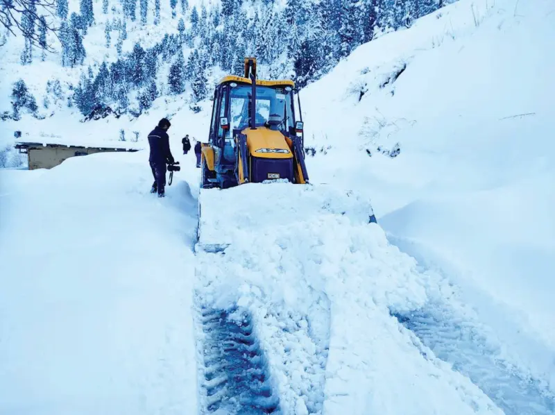 કાશ્મીર-હિમાચલમાં ફરી હિમવર્ષાઃ ઠંડી વધવાની આગાહી