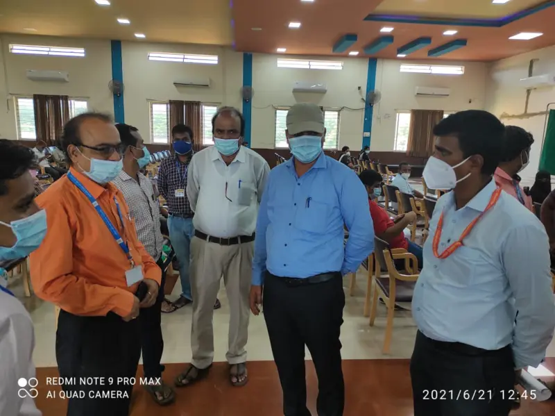 ಹೊಸಪೇಟೆ  ಸರ್ಕಾರಿ ನೌಕರರಿಗೆ ಕೋವಿಡ್ ಲಸಿಕೆ