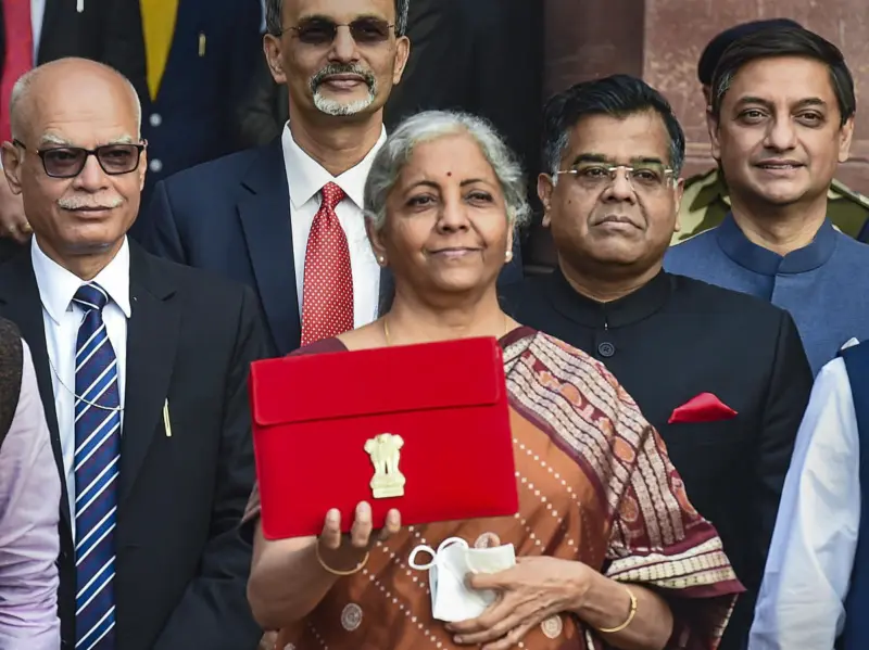 Union Budget 2026: ಕಸ್ಟಮ್ ಸುಂಕ ಪರಿಷ್ಕರಣೆ, ಸ್ಟಾಂಡರ್ಡ್ ಡಿಡಕ್ಷನ್ ಹೆಚ್ಚಳ?