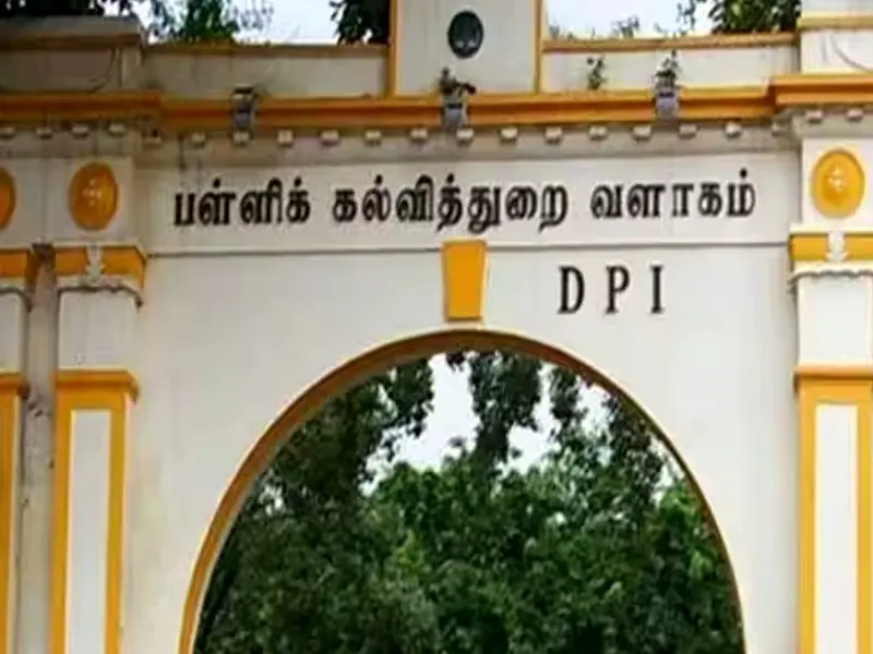 மாணவர்களுக்கு சிறப்பு வகுப்புகள் நடத்தக்கூடாது - பள்ளிக்கல்வித்துறை