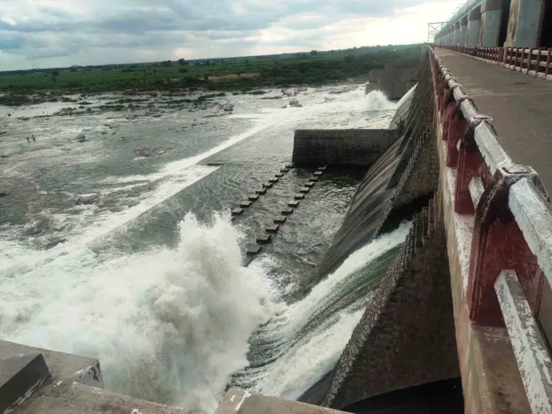 Moosi: 2 గేట్ల ద్వారా మూసీ నీటి విడుదల