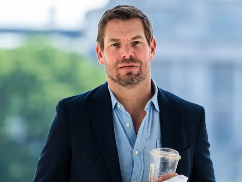 Fact Check: Did Eric Swalwell Appear in Viral Kiss Video? Alleged Clip Surfaces Amid Sexual Assault Claims & Staff Backlash